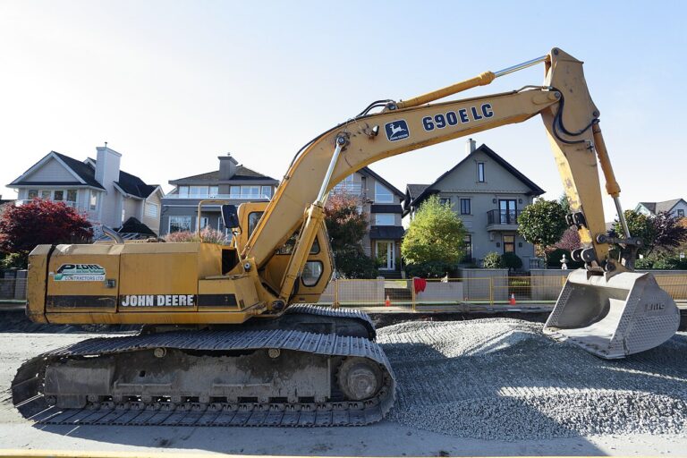 John Deere 690 E LC tracked excavator at a work site; a different model from the 17D